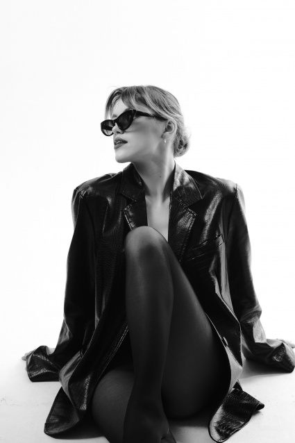 Заказать индивидуальную фотосессию в 2-х образах в Тюмени по лучшим ценам от компании Fashion Box
 – фото № 12