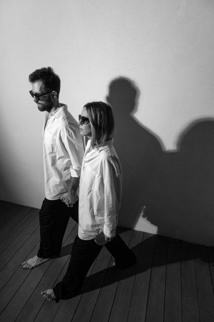 Заказать фотосессию Love Story в студии от сети фотостудий Fashion Box в Тюмени 
 – фото № 12