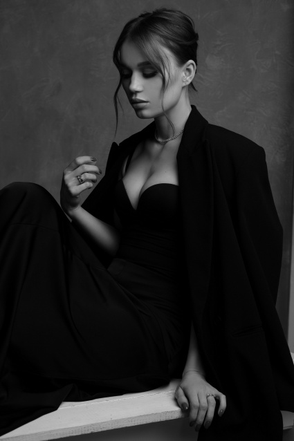 Заказать индивидуальную фотосессию в 2-х образах в Тюмени по лучшим ценам от компании Fashion Box
 – фото № 25