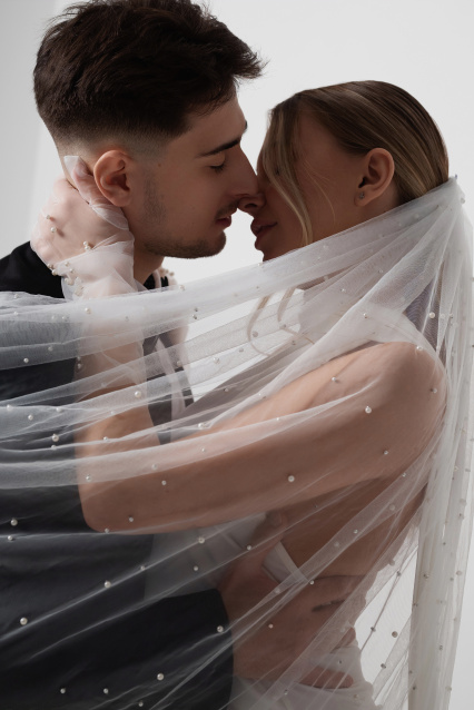 Свадебная фотосессия в Тюмени — стиль, чувства и незабываемые кадры – фото № 2